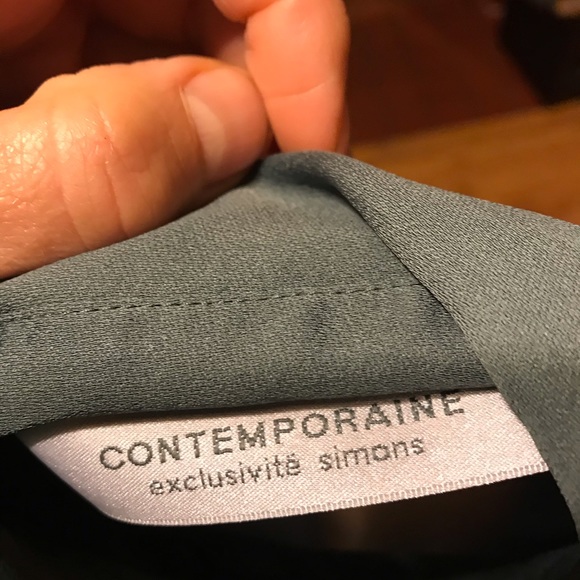 Brand new silky Contenporaine .Simpson size s - Picture 3 of 4